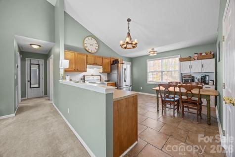 1547 Tammy Court Kannapolis NC 28083