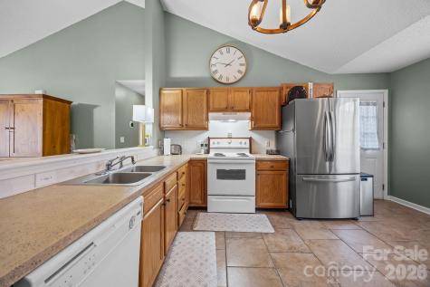 1547 Tammy Court Kannapolis NC 28083