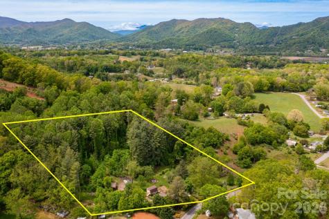 1492 Murray Road Canton NC 28716