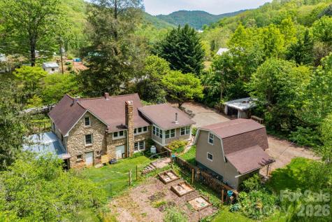 1492 Murray Road Canton NC 28716