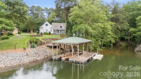 9372 Island Point Road Sherrills Ford NC 28673