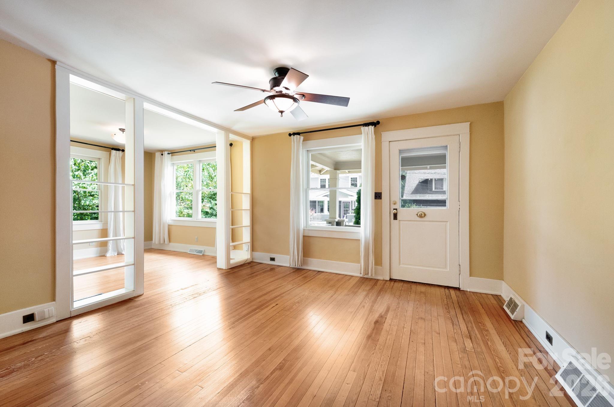 30 Monroe Place Asheville NC 28801