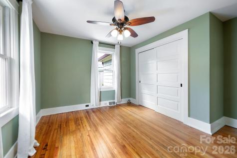 30 Monroe Place Asheville NC 28801