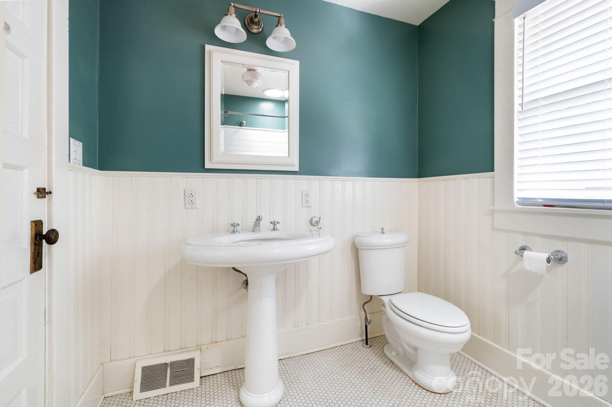 30 Monroe Place Asheville NC 28801