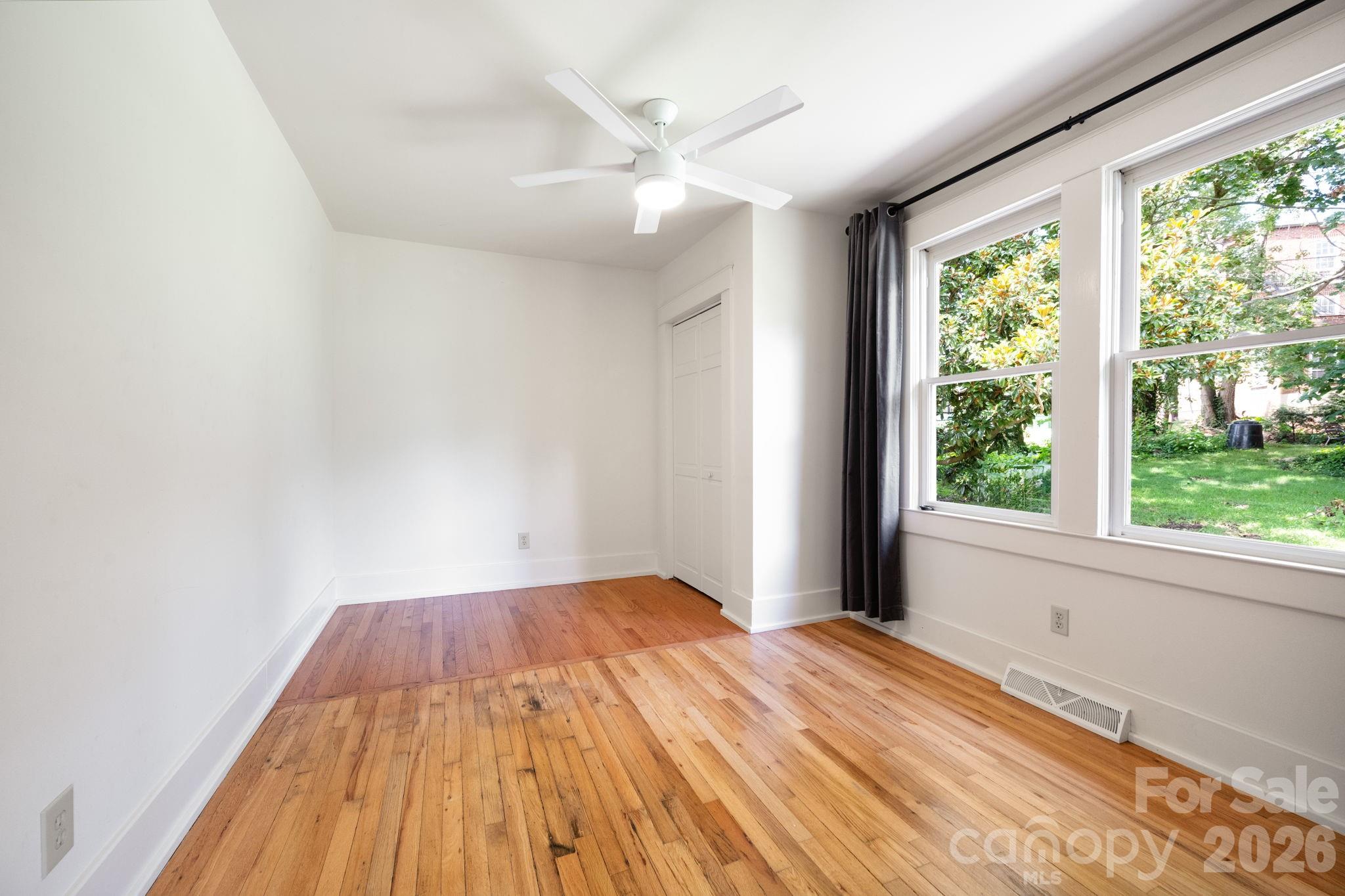 30 Monroe Place Asheville NC 28801