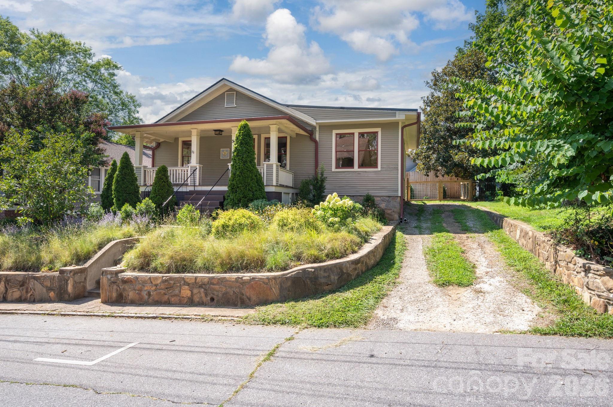 30 Monroe Place Asheville NC 28801