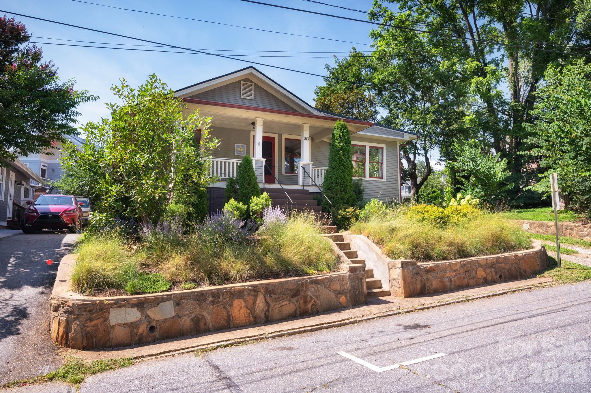 30 Monroe Place Asheville NC 28801