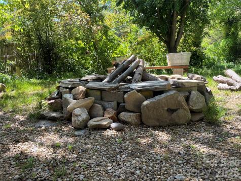86 R And R Hyder Lane Hendersonville NC 28792
