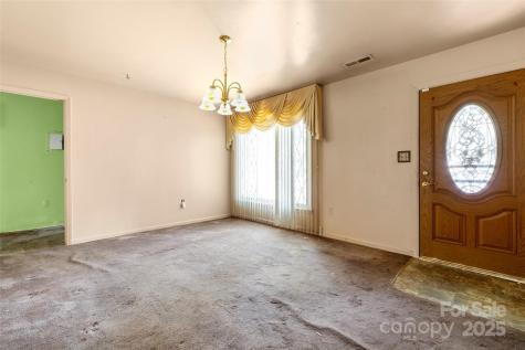 728 Dedmon Drive Charlotte NC 28216