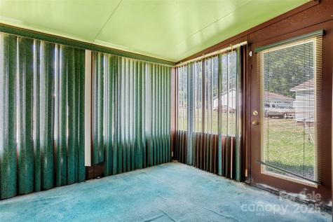 728 Dedmon Drive Charlotte NC 28216