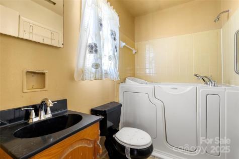 728 Dedmon Drive Charlotte NC 28216