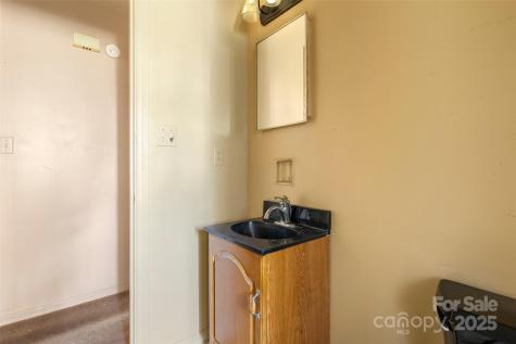 728 Dedmon Drive Charlotte NC 28216