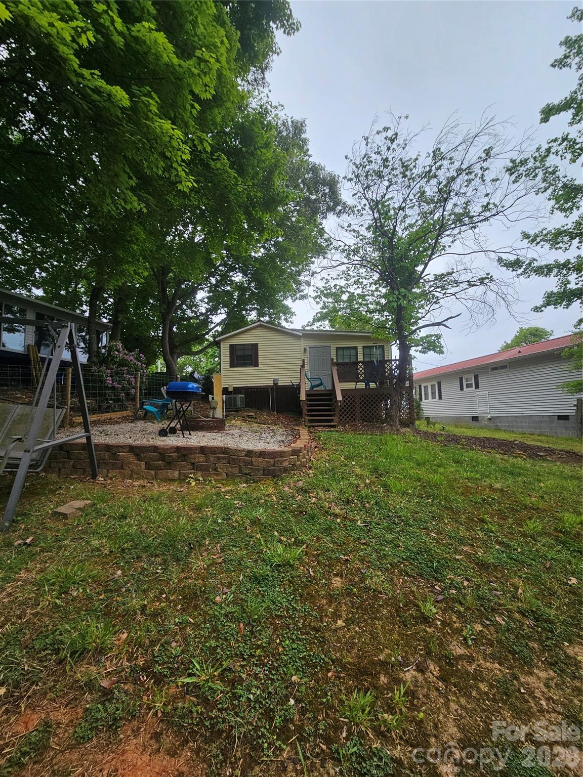 157 Dogwood Circle New London NC 28127
