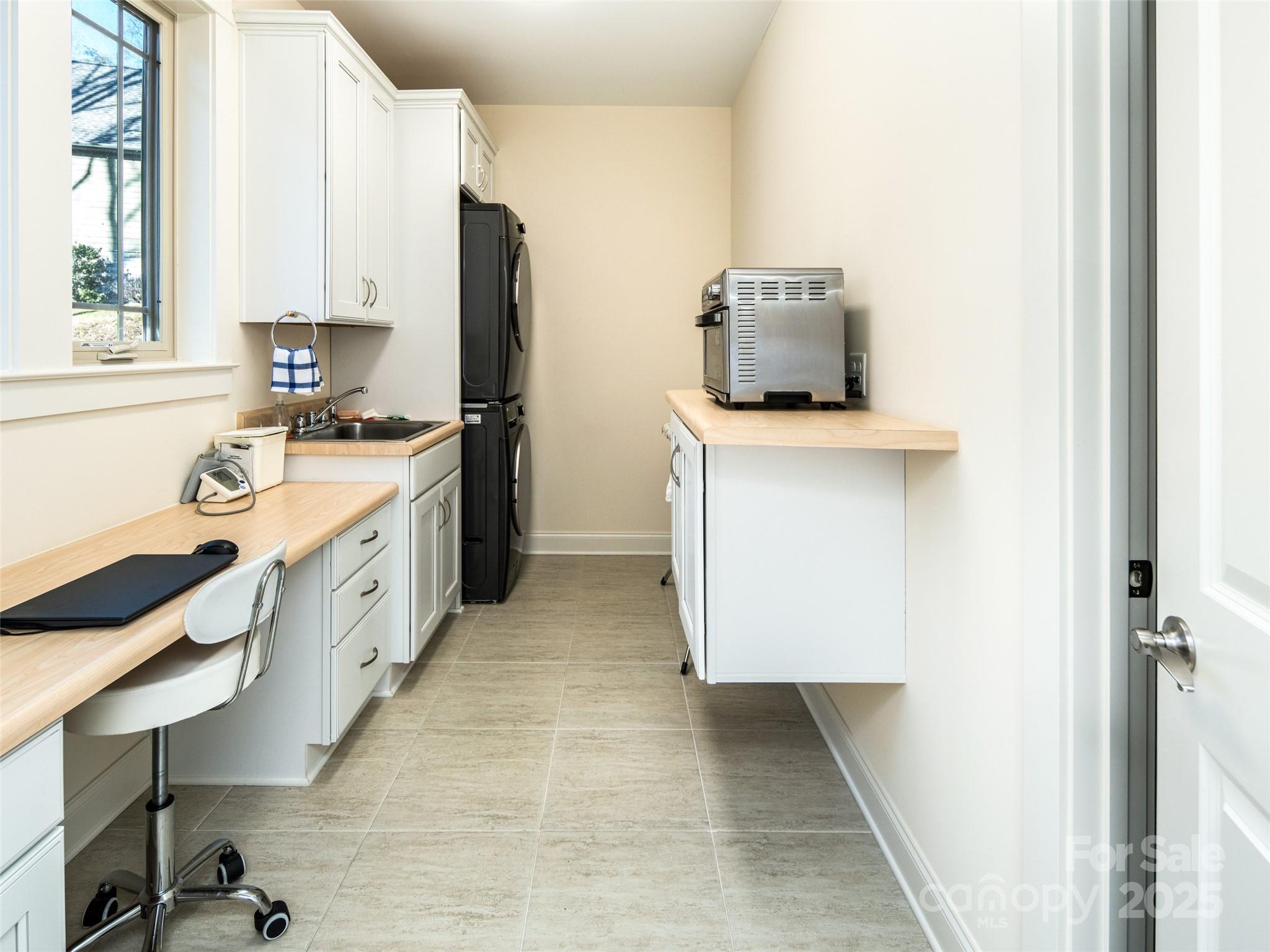 123 Orvis Stone Circle Biltmore Lake NC 28715