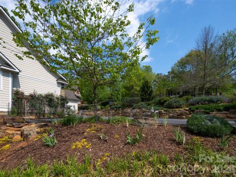 123 Orvis Stone Circle Biltmore Lake NC 28715