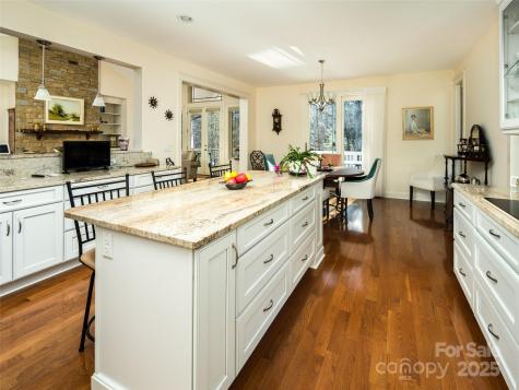 123 Orvis Stone Circle Biltmore Lake NC 28715