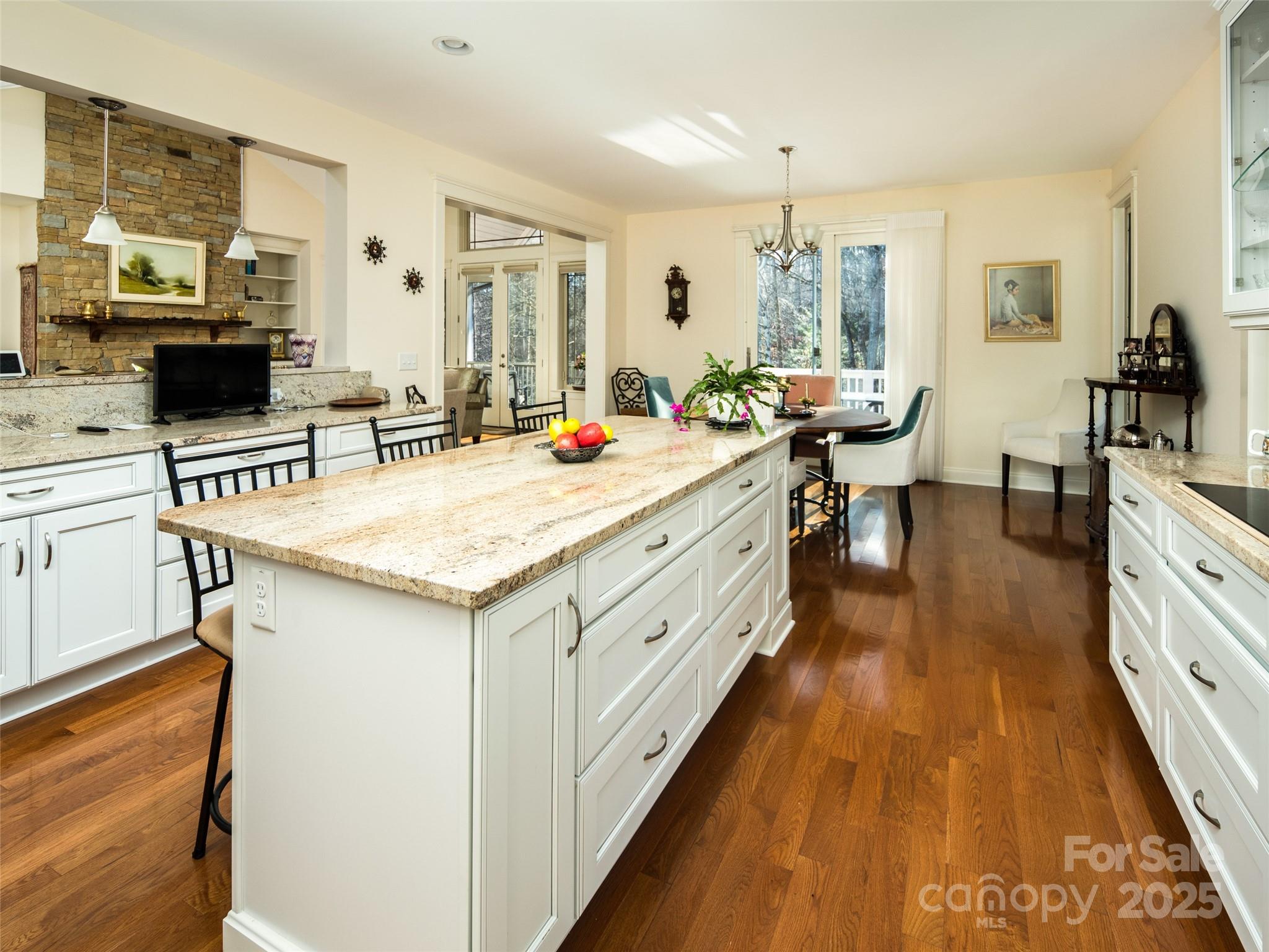 123 Orvis Stone Circle Biltmore Lake NC 28715