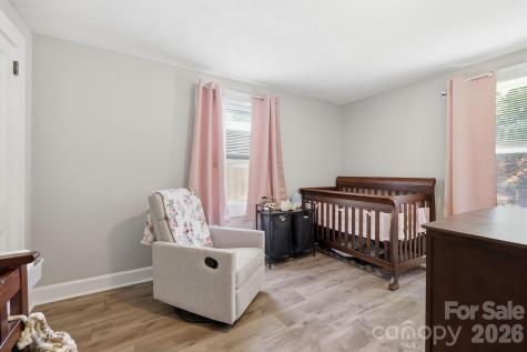 197 Mulberry Street Clyde NC 28721