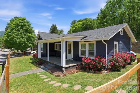 197 Mulberry Street Clyde NC 28721