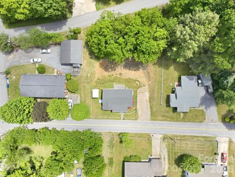 197 Mulberry Street Clyde NC 28721