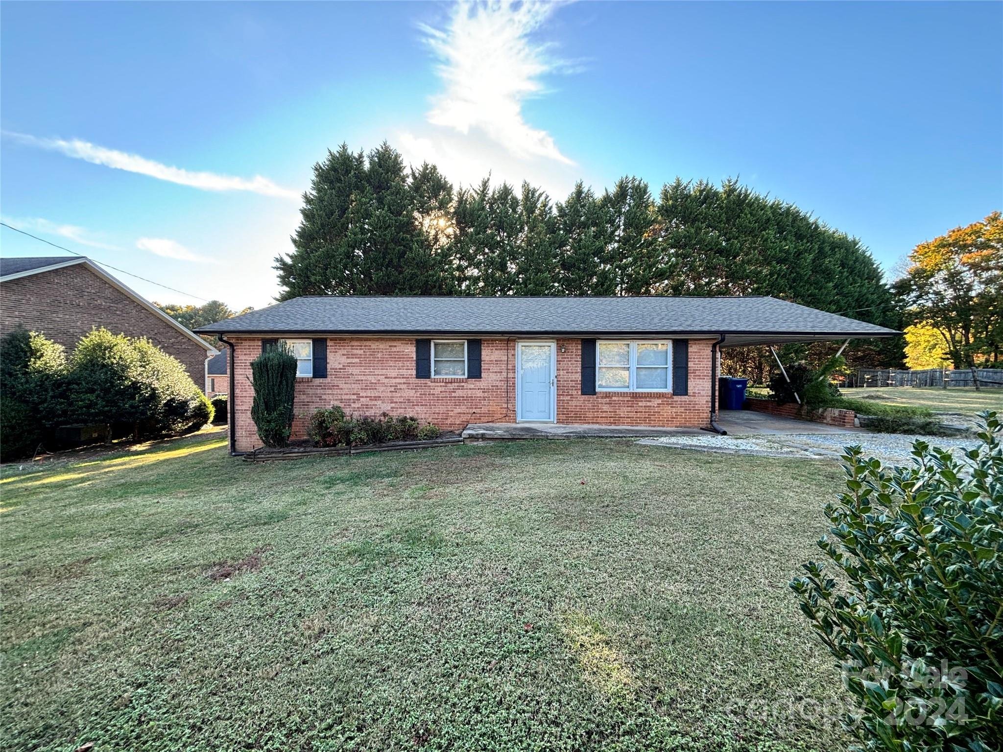 2451 1st Street NW Hickory NC 28601