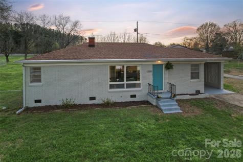4432 E Highway 27 Highway Iron Station NC 28080