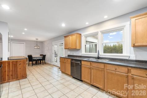 52 Baby Jane Lane Hendersonville NC 28792