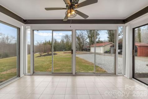 52 Baby Jane Lane Hendersonville NC 28792