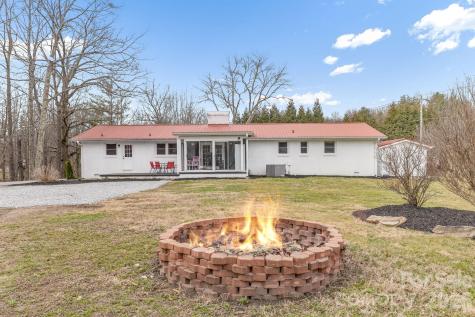 52 Baby Jane Lane Hendersonville NC 28792
