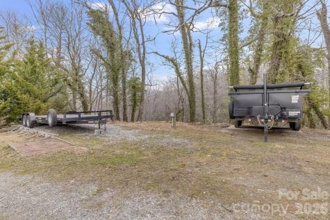 52 Baby Jane Lane Hendersonville NC 28792