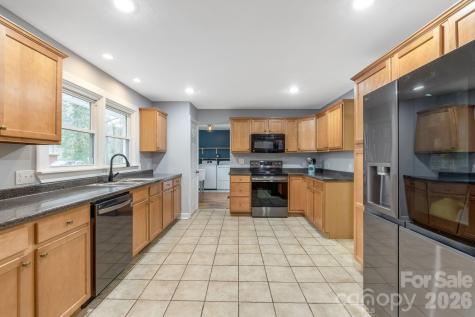 52 Baby Jane Lane Hendersonville NC 28792