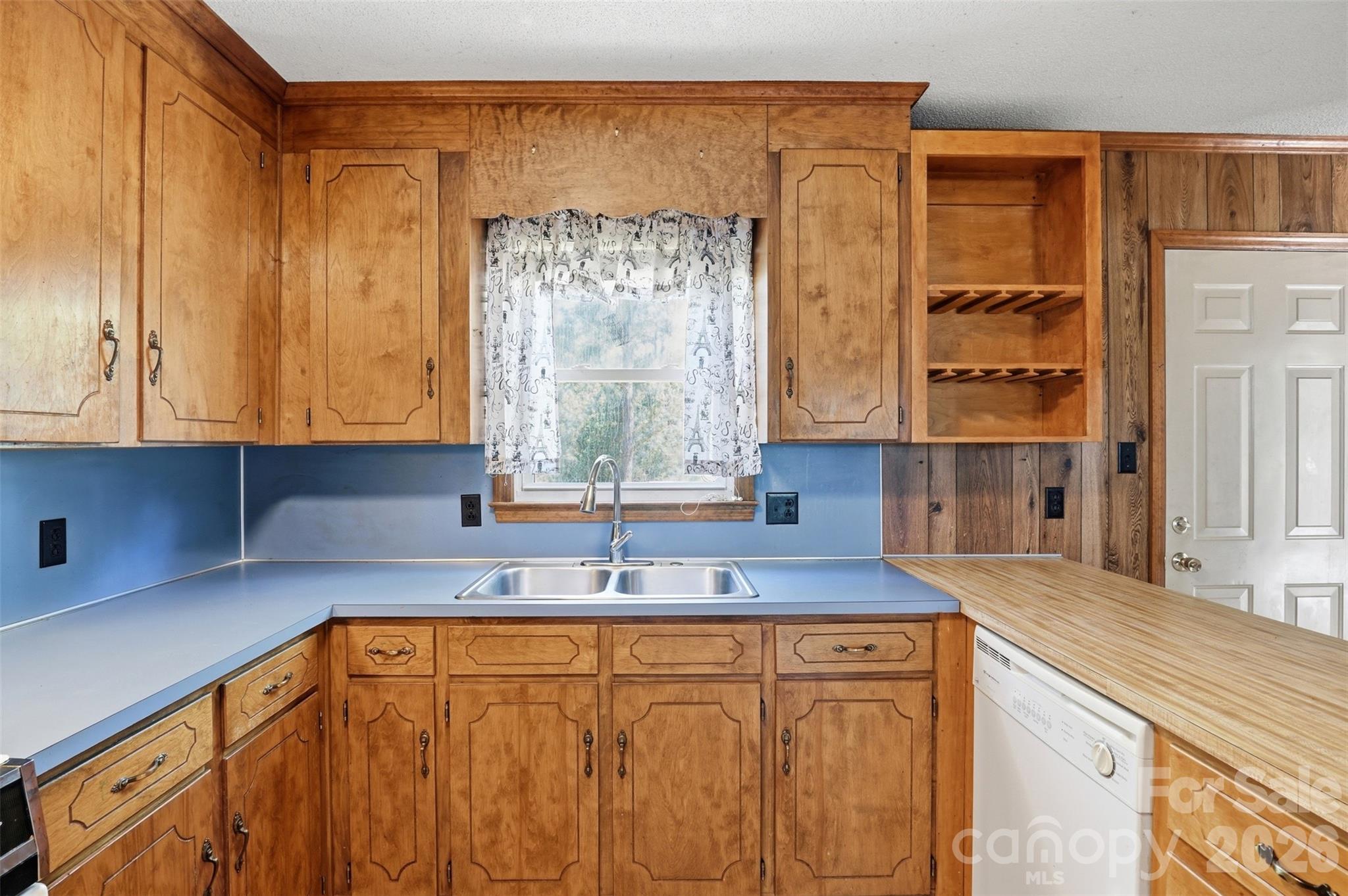 2068 Knight Road Lancaster SC 29720