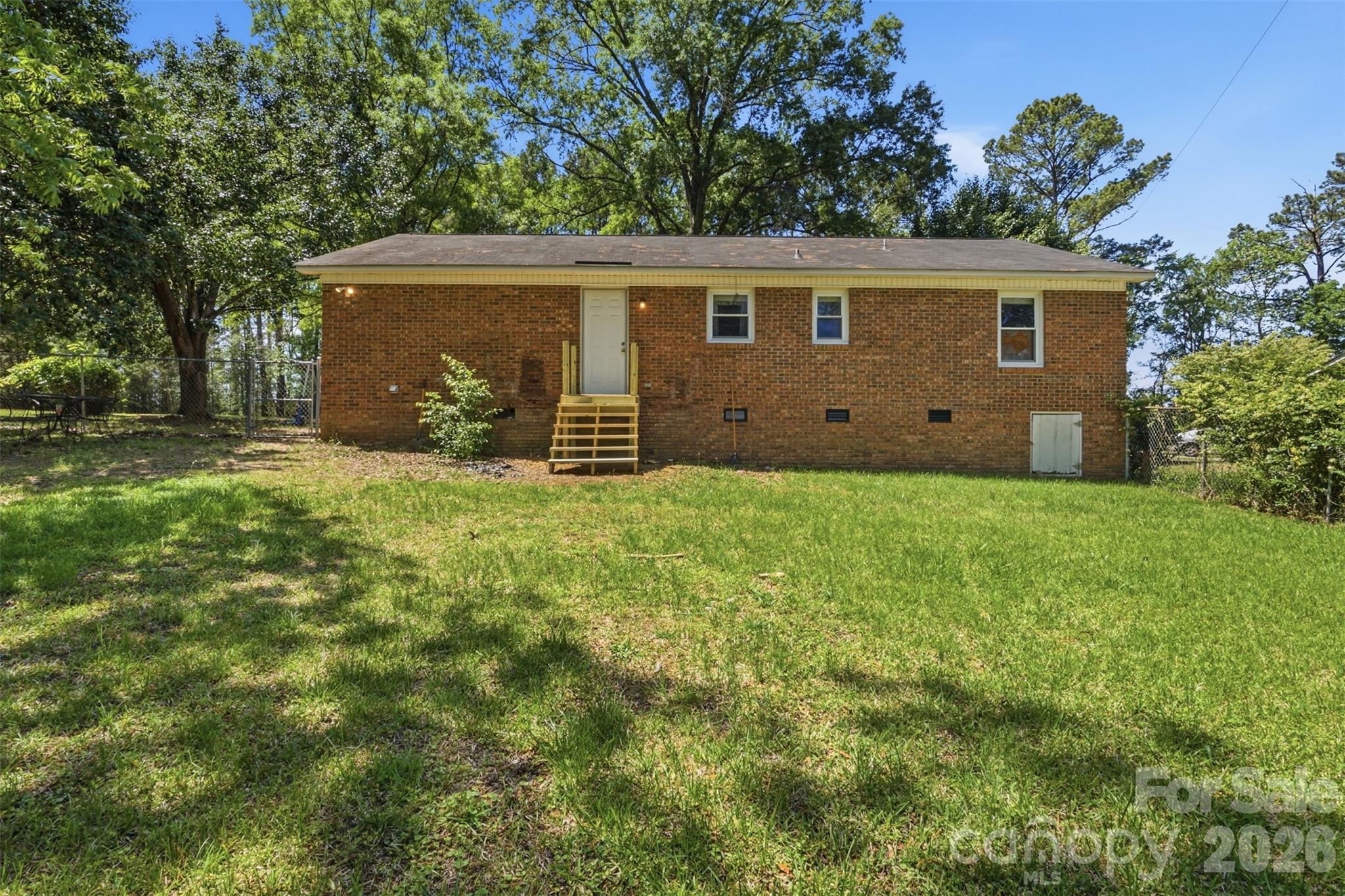 2068 Knight Road Lancaster SC 29720