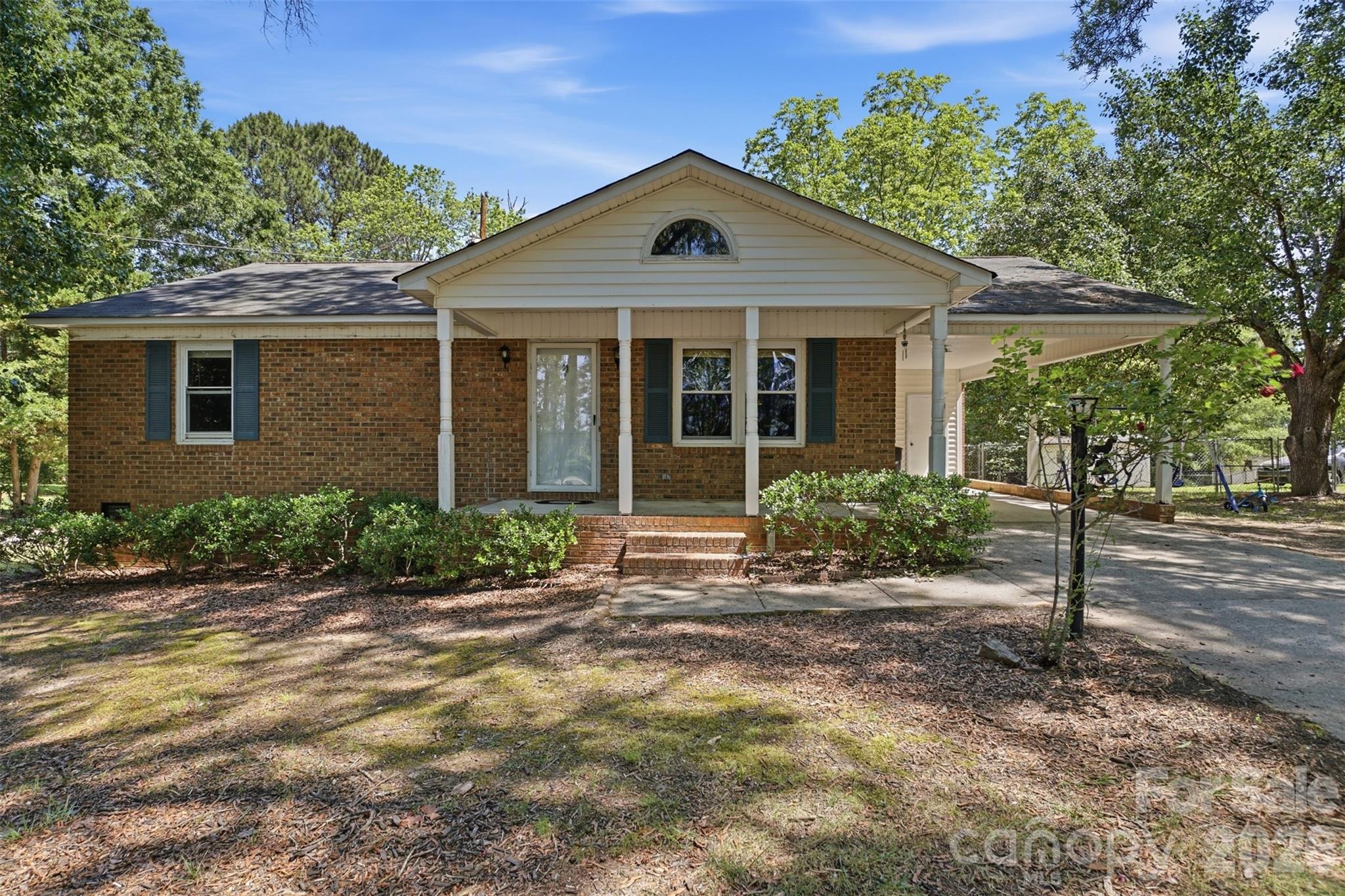 2068 Knight Road Lancaster SC 29720