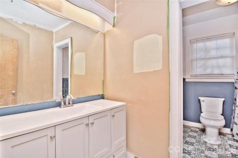 936 23rd Avenue NE Hickory NC 28601