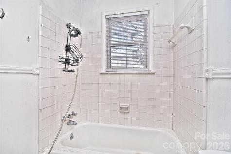 936 23rd Avenue NE Hickory NC 28601