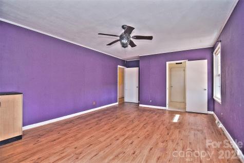 936 23rd Avenue NE Hickory NC 28601