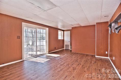 936 23rd Avenue NE Hickory NC 28601