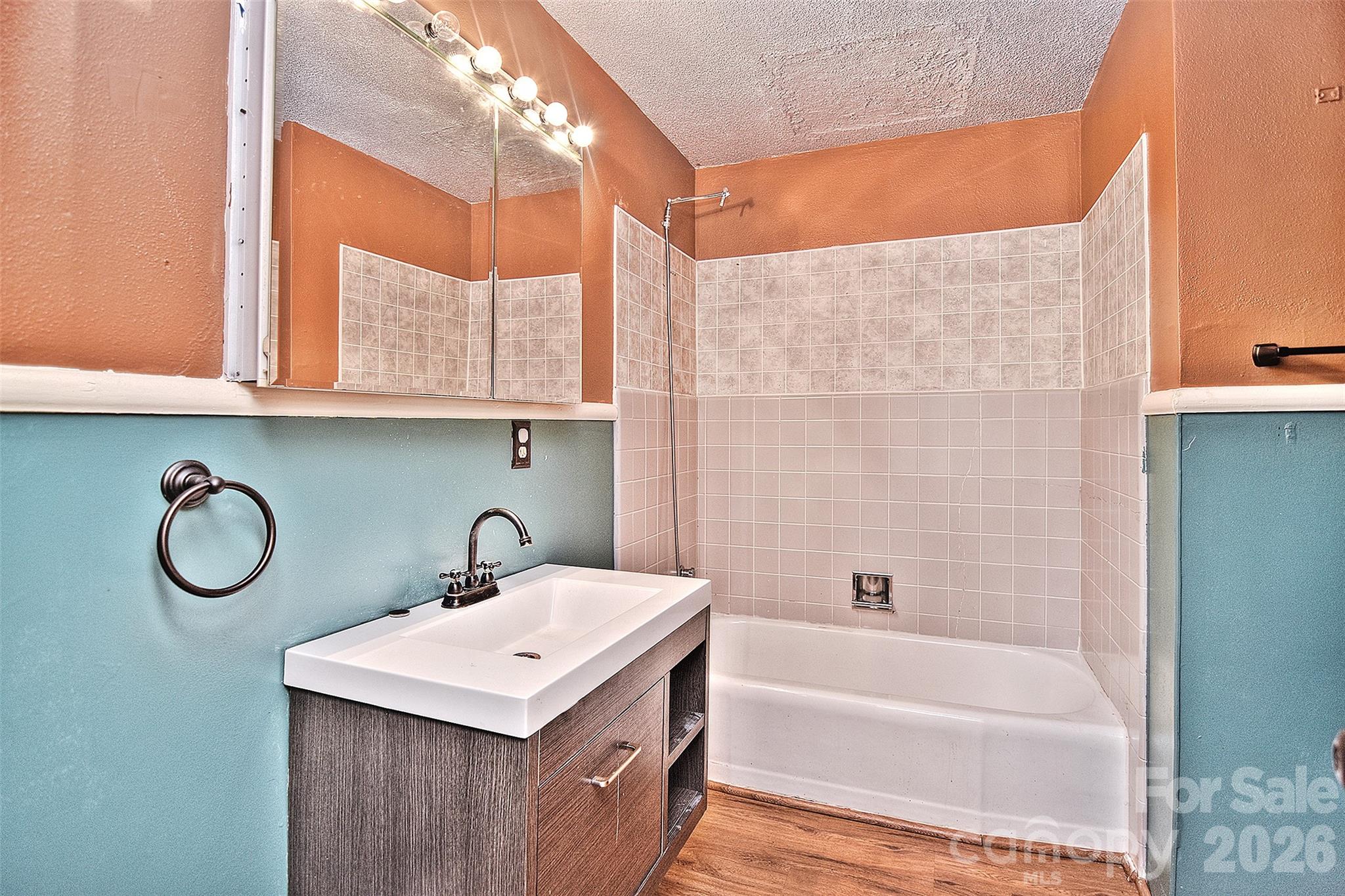 936 23rd Avenue NE Hickory NC 28601