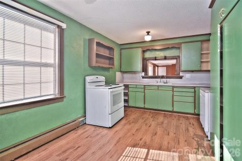 936 23rd Avenue NE Hickory NC 28601