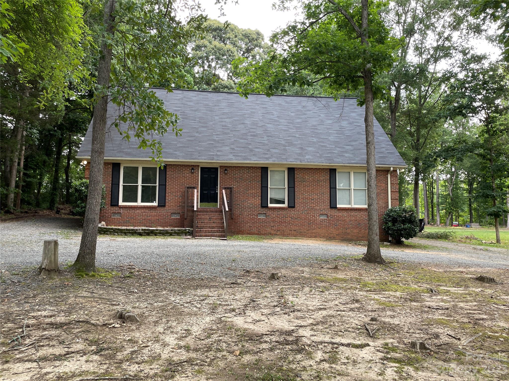 8910 Casa Lake Drive Charlotte NC 28215