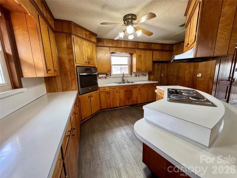 545 Collins Street Kannapolis NC 28083
