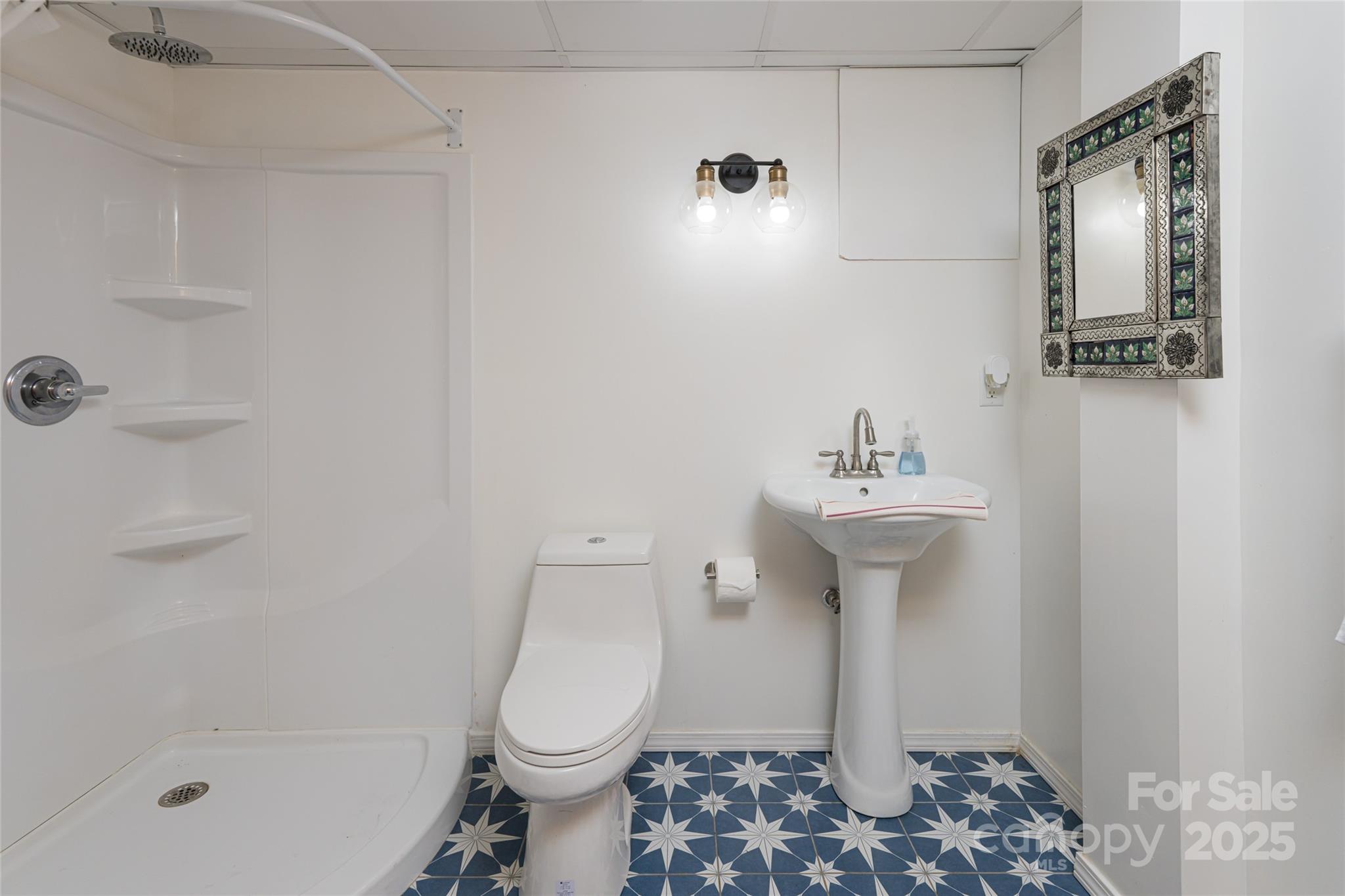 40 Governors View Road Asheville NC 28805