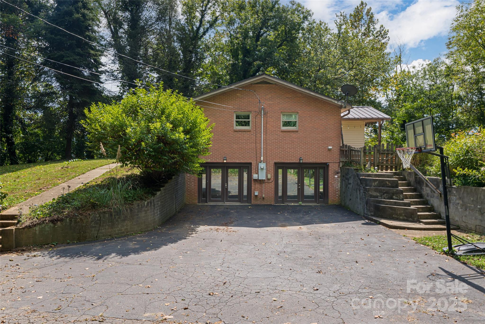 40 Governors View Road Asheville NC 28805