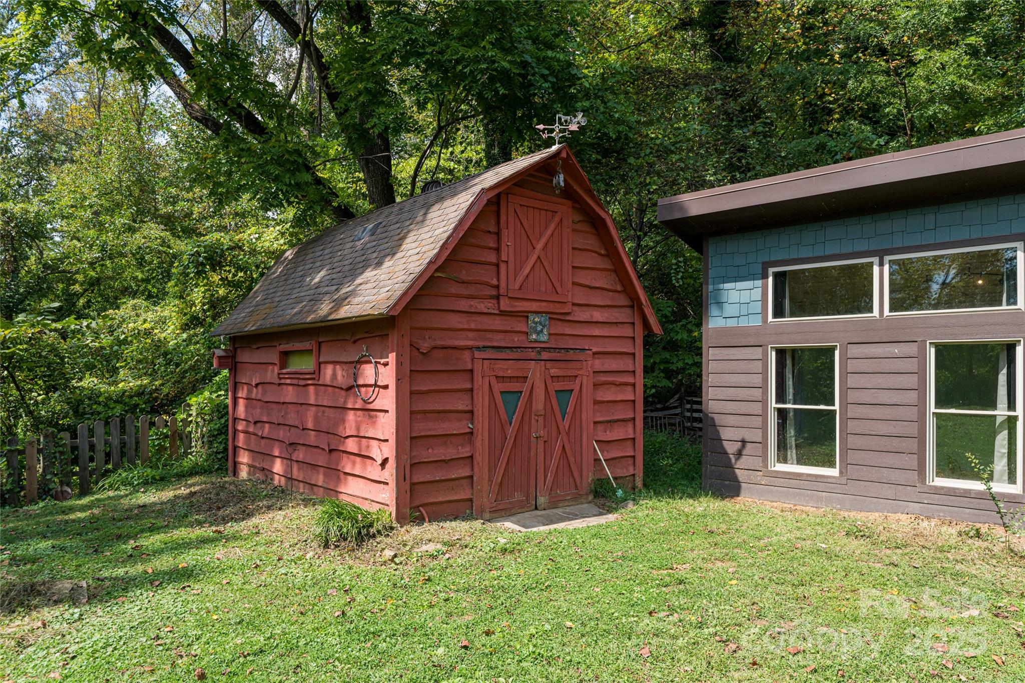 40 Governors View Road Asheville NC 28805