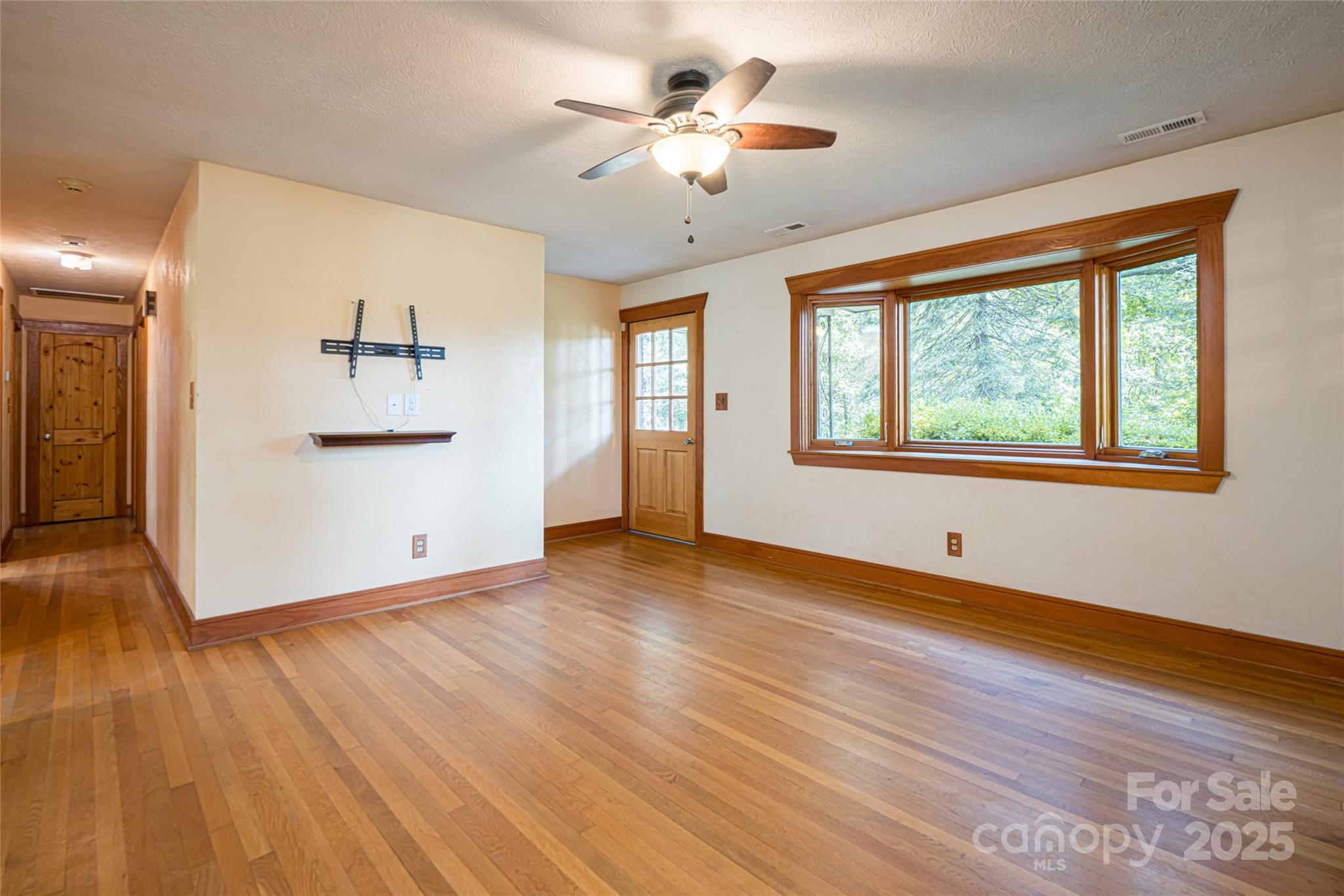 40 Governors View Road Asheville NC 28805