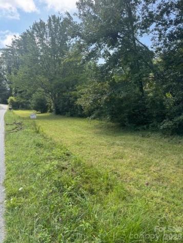 57 Twin Ponds Lane Hendersonville NC 28739
