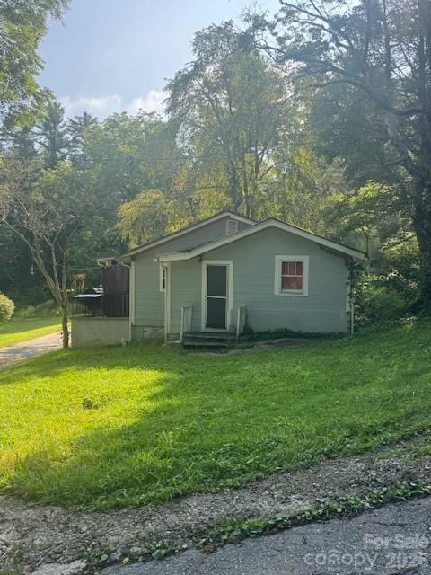 57 Twin Ponds Lane Hendersonville NC 28739