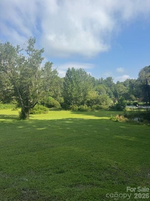 57 Twin Ponds Lane Hendersonville NC 28739