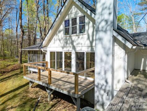 359 Rainbow Lake Drive Brevard NC 28712